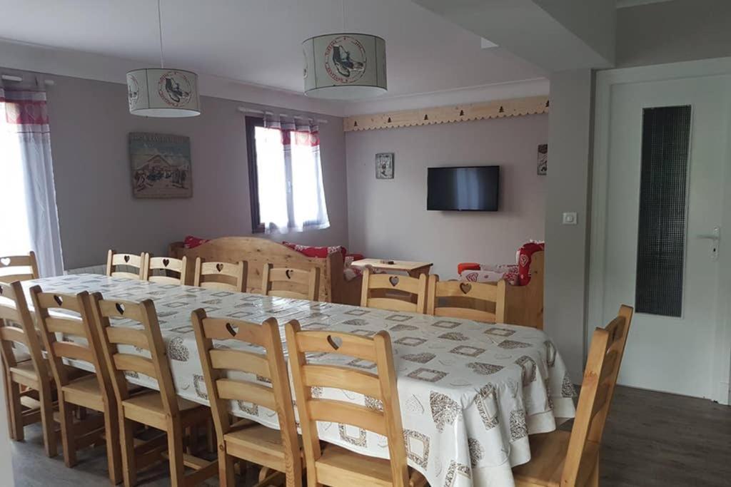 Вилла Le Gite Des 3 Vallees Люс-Сен-Совёр Экстерьер фото